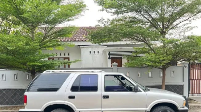 Opel Blazer (1997). (OLX)