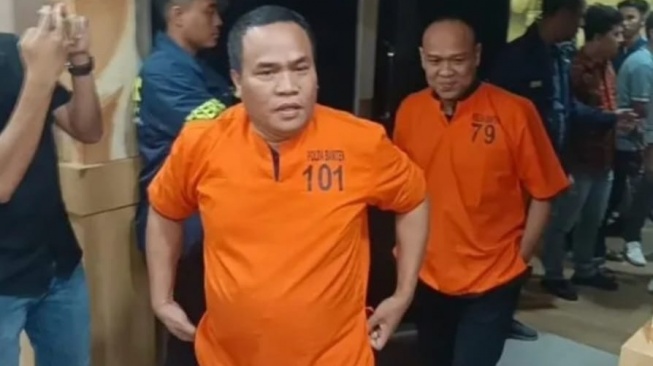 Ketua Kadin Cilegon Muhammad Salim (54) jadi tersangka usai minta jatah proyek Rp5 T tanpa lelang, 16 Mei 2025 malam. (Ist)