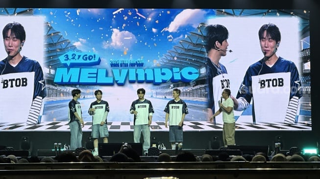 BTOB sukses menggelar acara bertajuk ‘2025 BTOB FAN-CON ‘3,2,1 GO! MELympic’ in Jakarta di The Kasablanka Hall pada Sabtu, 7 Juni 2025. [Suara.com/Sumarni]