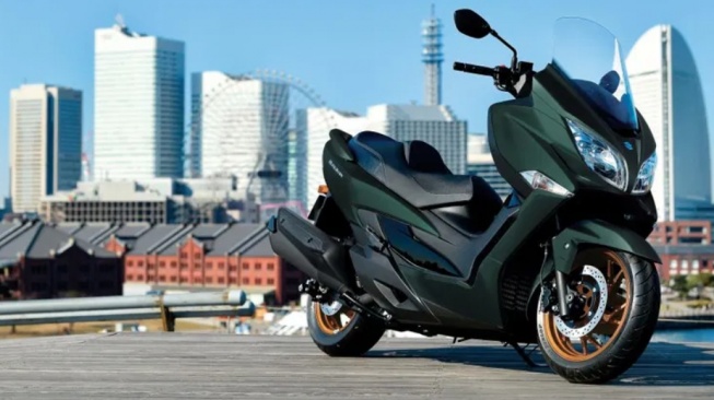 Suzuki Burgman 400. (Visordown)