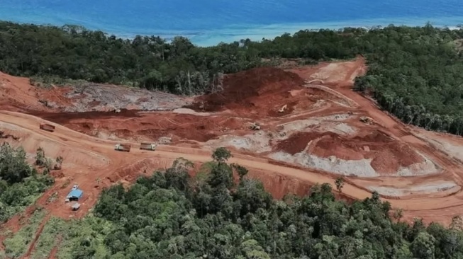 Raja Ampat 'Digali', Kementerian ESDM Ungkap 5 Tambang Berizin di Surga Papua