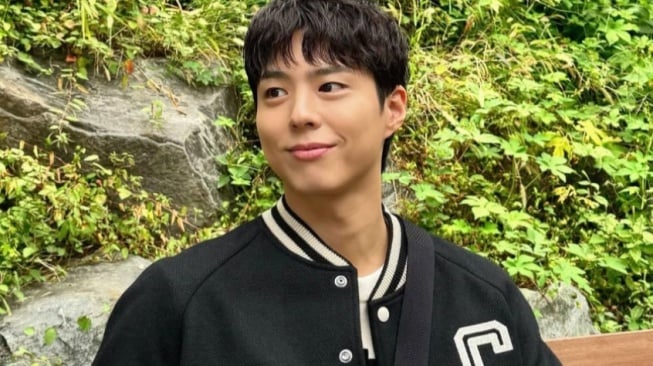 4 Inspirasi Daily Style ala Park Bo Gum yang Minimalis dan Stylish!