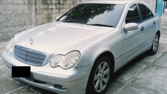 Mercedes-Benz c180 (2003) (olx)