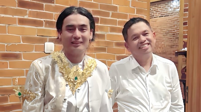 Charly Van Houten Dapat Job Dari Dedi Mulyadi, Komentar Sule Langsung Jadi Sorotan