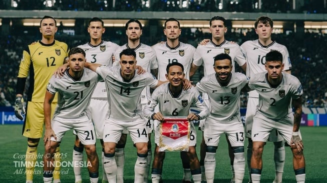 Skuad Timnas Indonesia saat menghadapi Jepang dalam laga ke-10 atau terakhir Grup C putaran ketiga Kualifikasi Piala Dunia 2026 zona Asia di Suita City Football Stadium, Osaka, Selasa (10/6/2025) malam WIB. [Dok. PSSI]
