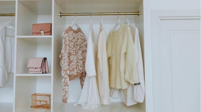 Dilema Tampil Modis dan Ancaman Fast Fashion bagi Lingkungan