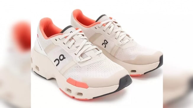 Sepatu fitness untuk wanita. (zalora.co.id)