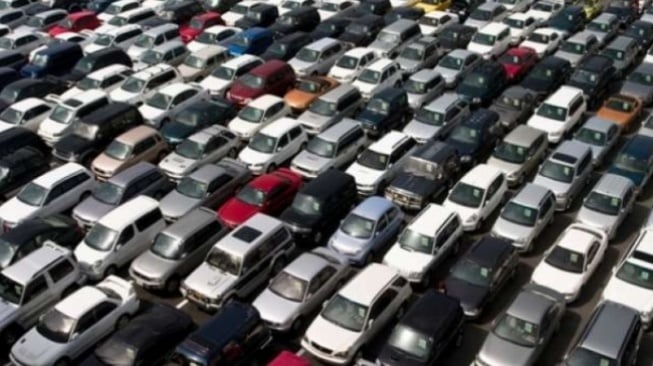 Cari Mobil Bekas Harga 10 Jutaan? Ini 3 Rekomendasi Lawas yang Masih Tangguh dan Terjangkau