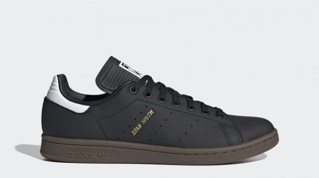 Adidas Stan Smith Shoes. [Adidas]