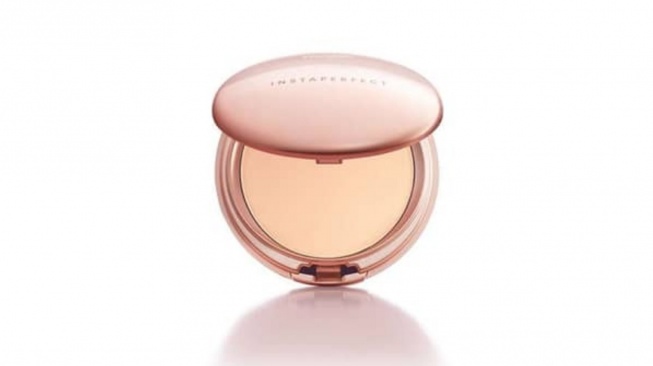 Wardah Instaperfect matte fit powder foundation (blibli)