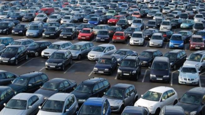 Mobil Bekas Anti Ribet di Bawah Rp35 Juta: Kecil, Gampang Parkir, Perawatan Murah!