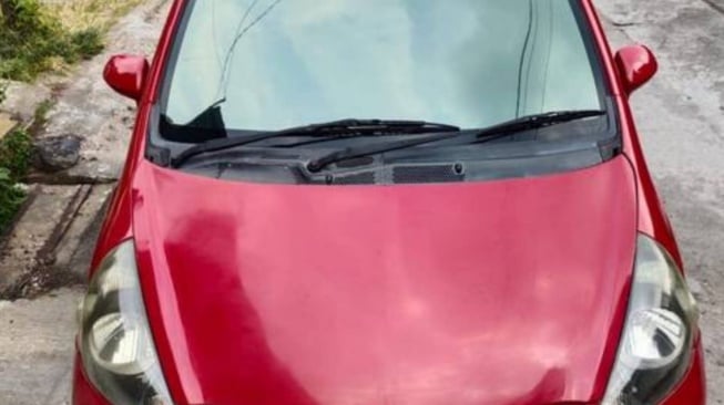 Mobil bekas untuk pemula, Honda Jazz i-DSC A/T 2005 (oto.com)