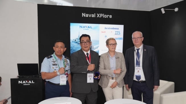 Pada ajang pameran pertahanan terbesar di Asia Tenggara, Indo Defence 2025 yang diselenggarakan pada 12 Juni 2025, PT Hariff Dipa Persada, perusahaan teknologi pertahanan swasta nasional, menandatangani Nota Kesepahaman (MoU) dengan Naval Group, perusahaan pertahanan maritim asal Prancis dan produsen kapal selam Scorpene yang ternama. (Foto: Dok PT Hariff Dipa Persada).