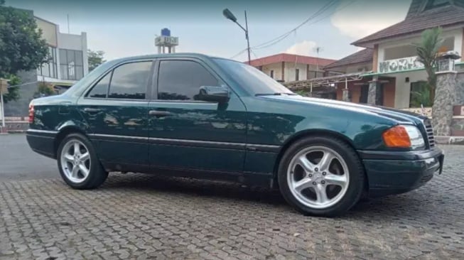 Mercedes-Benz C-Class W202 (Olx)