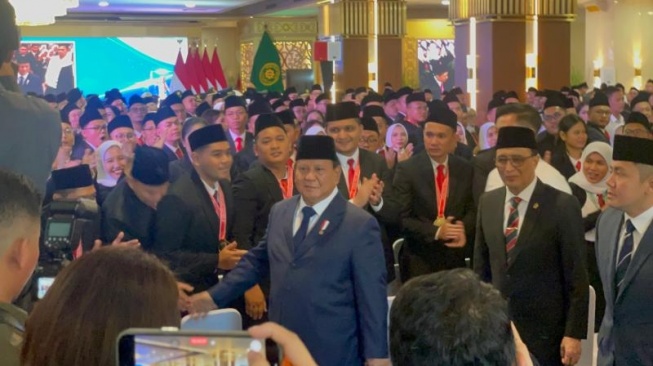 Cegah Koruptor Lolos di Pengadilan, Prabowo Mau Sunat Anggaran TNI-Polri Demi Naikkan Gaji Hakim?