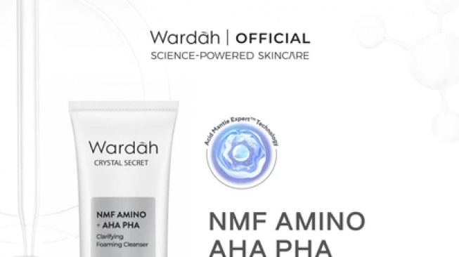Wardah Crystal Secret NMF Amino + AHA PHA Clarifying Foaming Cleanser (Shopee/Wardah Official Shop)