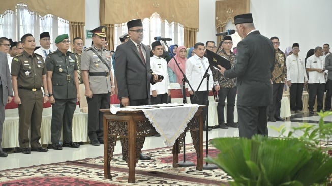Profil Arry Yuswandi, Ketua MPKS Muhammadiyah Sumbar yang Resmi Jadi Sekda Sumbar!