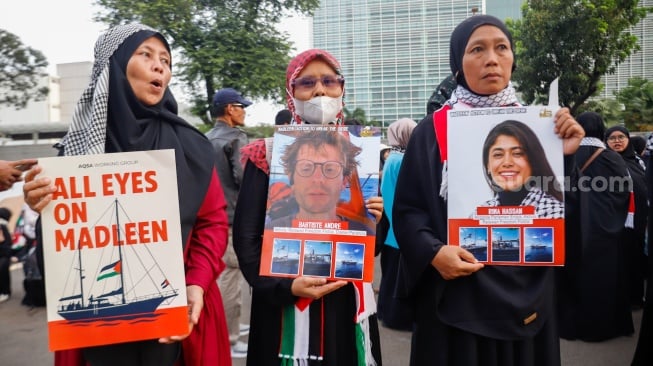 Aksi Solidaritas untuk Kapal Madleen di Kedubes AS