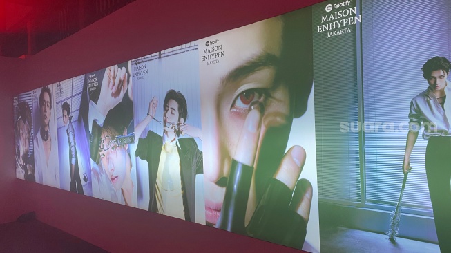 Spotify menghadirkan MAISON ENHYPEN dalam rangka merayakan peluncuran mini album keenam ENHYPEN bertajuk DESIRE: UNLEASH di MGP Space, SCBD Park, Jakarta Selatan. Pop-up ini resmi dibuka untuk publik mulai 12 hingga 16 Juni 2025. [Suara.com/Tiara Rosana]