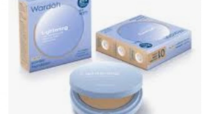 Wardah Lightening Powder Foundation