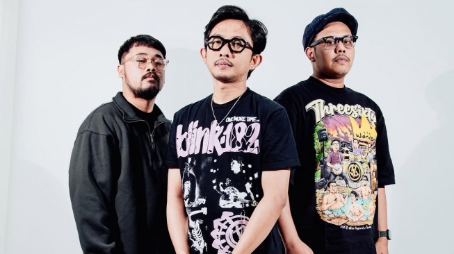 Threesixty akan tampil di SoundbLAst 2025 yang digelar di De Tjolomadoe, Karanganyar (Solo), Jawa Tengah pada 14 Juni 2025. [Instagram]