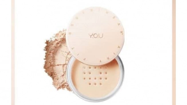 Y.O.U Noutriwear + Airy Loose Powder (Blibli)