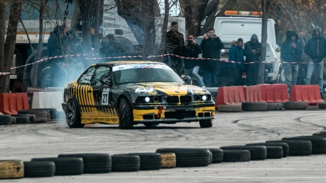 6 Rekomendasi Mobil Bekas Murah Cocok Buat Drift Mulai Rp 20 Juta: Tampang Ganteng, HP Besar