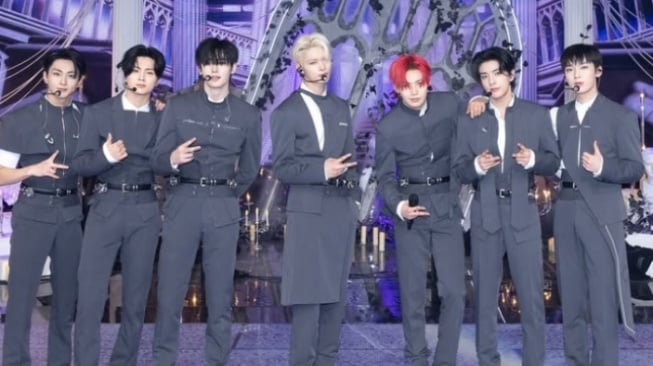 ENHYPEN Blak-blakan Bicara Rindu yang Membakar Kalbu dalam Bait Flashover