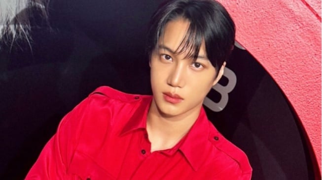 4 Inspirasi Gaya Harian Manly ala Kai EXO yang Simpel tapi Menawan!
