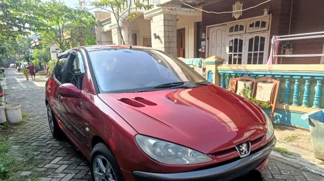 5 Mobil Bekas Matic di Bawah Rp 50 Juta: Nyaman di Jalanan Kota, Cocok buat Anak Muda