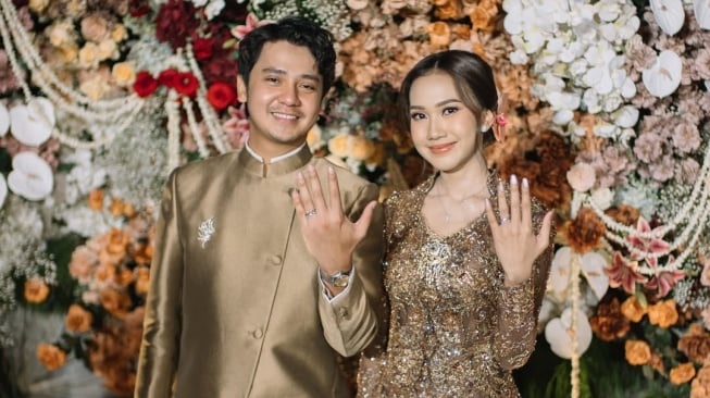Arbani Yazis resmi melamar Raissa Ramadhani (Instagram)