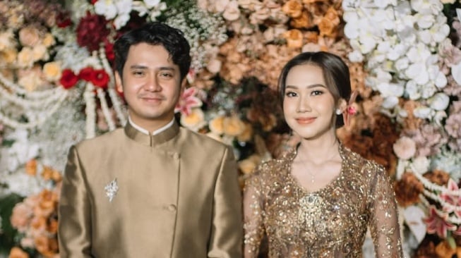 Selamat! Arbani Yasiz Resmi Lamar Raissa Ramadhani