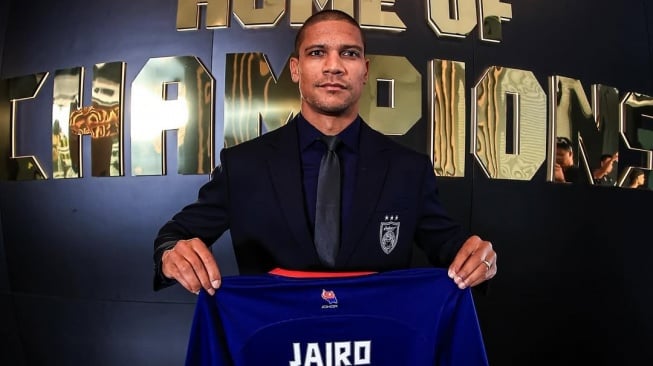 Publik sepak bola Asia Tenggara dikejutkan dengan kepindahan pemain asal Brasil, Jairo de Macedo da Silva, ke klub raksasa Malaysia, Johor Darul Ta’zim (JDT). [Dok. IG JDT]