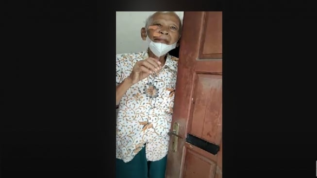 Ditemui Rismon, Wajah Kasmudjo Bikin Salfok Penuh Plester: Tak Secerah Saat Tampil Bareng Jokowi
