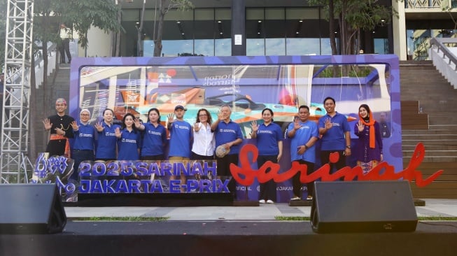 Sebagai anak perusahaan dari Holding BUMN Aviasi dan Pariwisata PT Aviasi Pariwisata Indonesia (Persero) atau InJourney, PT Sarinah (Persero) merupakan retail modern pertama di Indonesia sekaligus ikon bersejarah ibu kota (Dok: Sarinah)