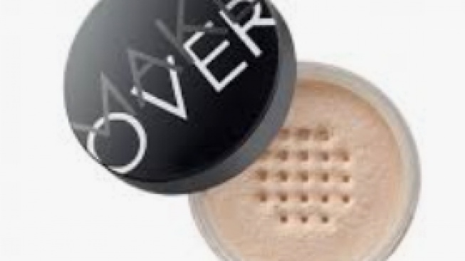 Make Over Powerstay Matte Powder Foundation
