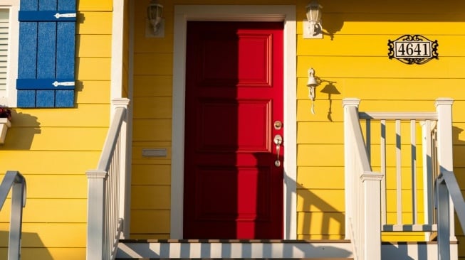 Warna cat pintu rumah menurut Feng Shui. (Pexels/Caio)