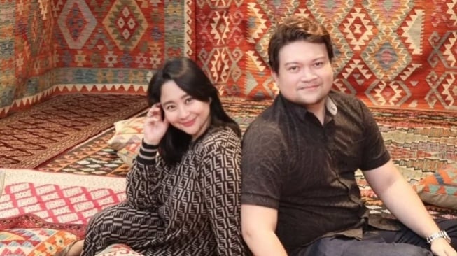 Chikita Meidy dan Indra Adhitya Rachim [Instagram/@chikitameidy]