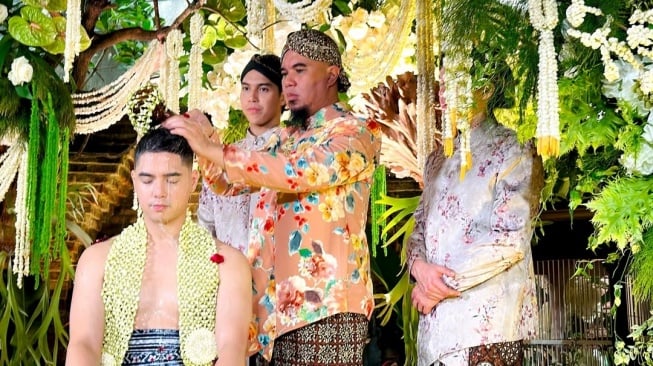 Ahmad Dhani Bikin Acara Ngunduh Mantu Seharga Rolls-Royce, Para Tamu Disambut dengan Reog