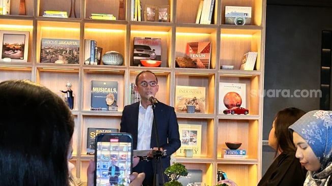 General Manager Lexus Indonesia, Bansar Maduma dalam sambutan di Immersion by Lexus (Suara.com/Dini Afrianti)