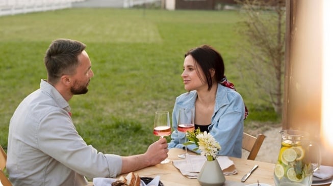 6 Trik Jitu Bikin First Date Jadi Berkesan, Modal Awal Menuju Hubungan Serius