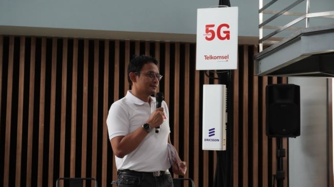 Direktur Network Telkomsel, Indra Mardiatna, mengatakan bahwa Batam memiliki posisi penting dalam sejarah Telkomsel.