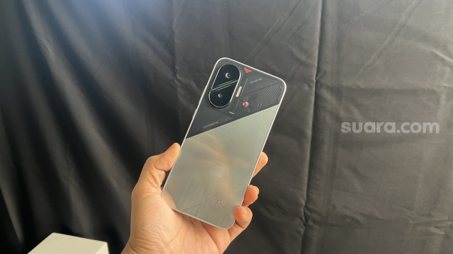 Poco F7 Usung Snapdragon 8s Gen 4, Ungguli Poco F7 Pro?