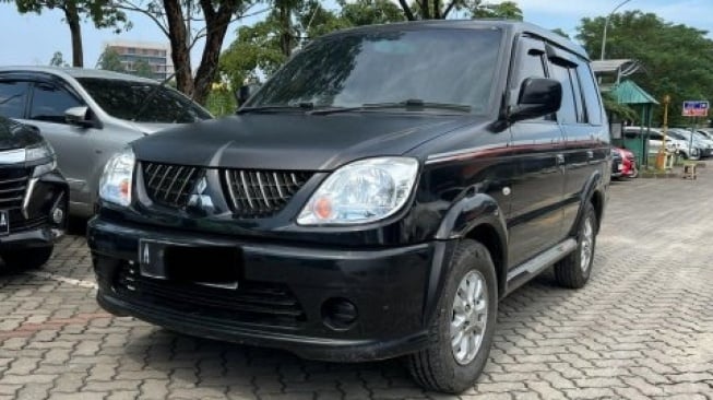 Mobil Mitsubishi Kuda Diamond