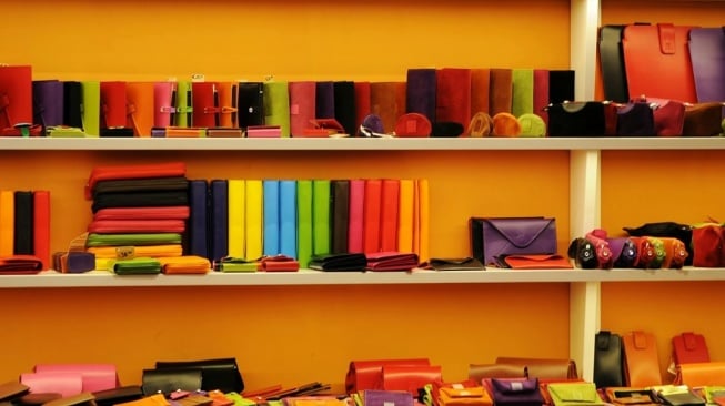 Ilustrasi dompet. (Pexels/ClickerHappy)