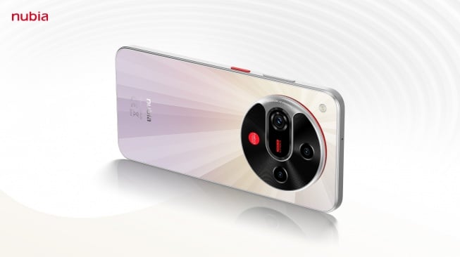 nubia Focus 2 5G. [nubia] 