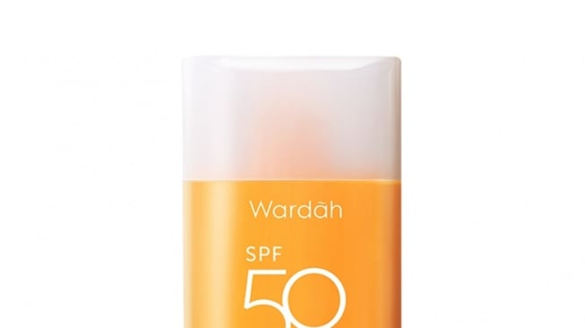 Wardah UV Shield Active Protection Serum SPF 50+. (Tokopedia)