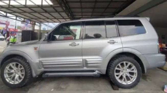 Mistubishi Pajero 3.5 AT (2000). [OLX]