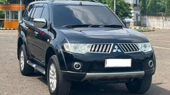 Pajero Exceed Limited 2.5 Solar-AT (2010). [OLX]