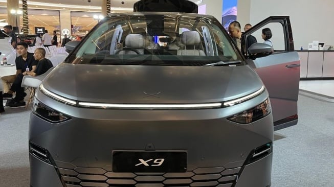Harga Xpeng X9 hampir mirip dengan harga Denza D9 dari BYD. [Antara] 